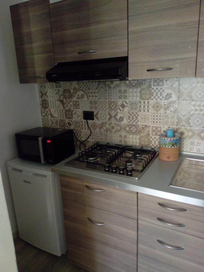 Cabianca Apartment โอเมญา ภายนอก รูปภาพ